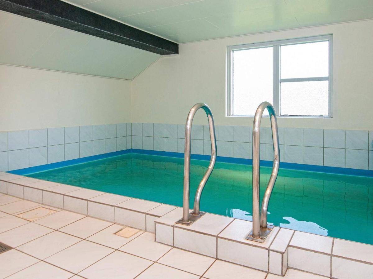 10 Person Holiday Home In Juelsminde Sonderby  Exterior photo